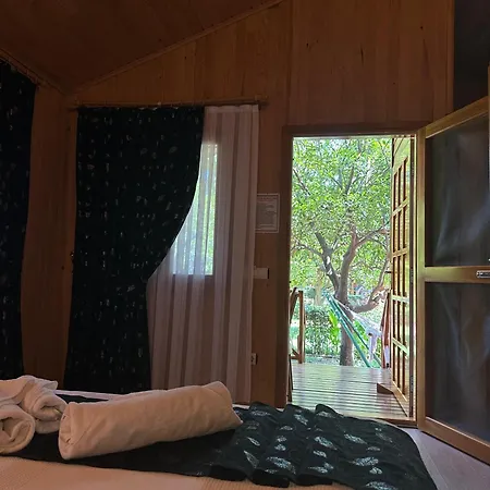 Ceylan Bed & Breakfast Çıralı